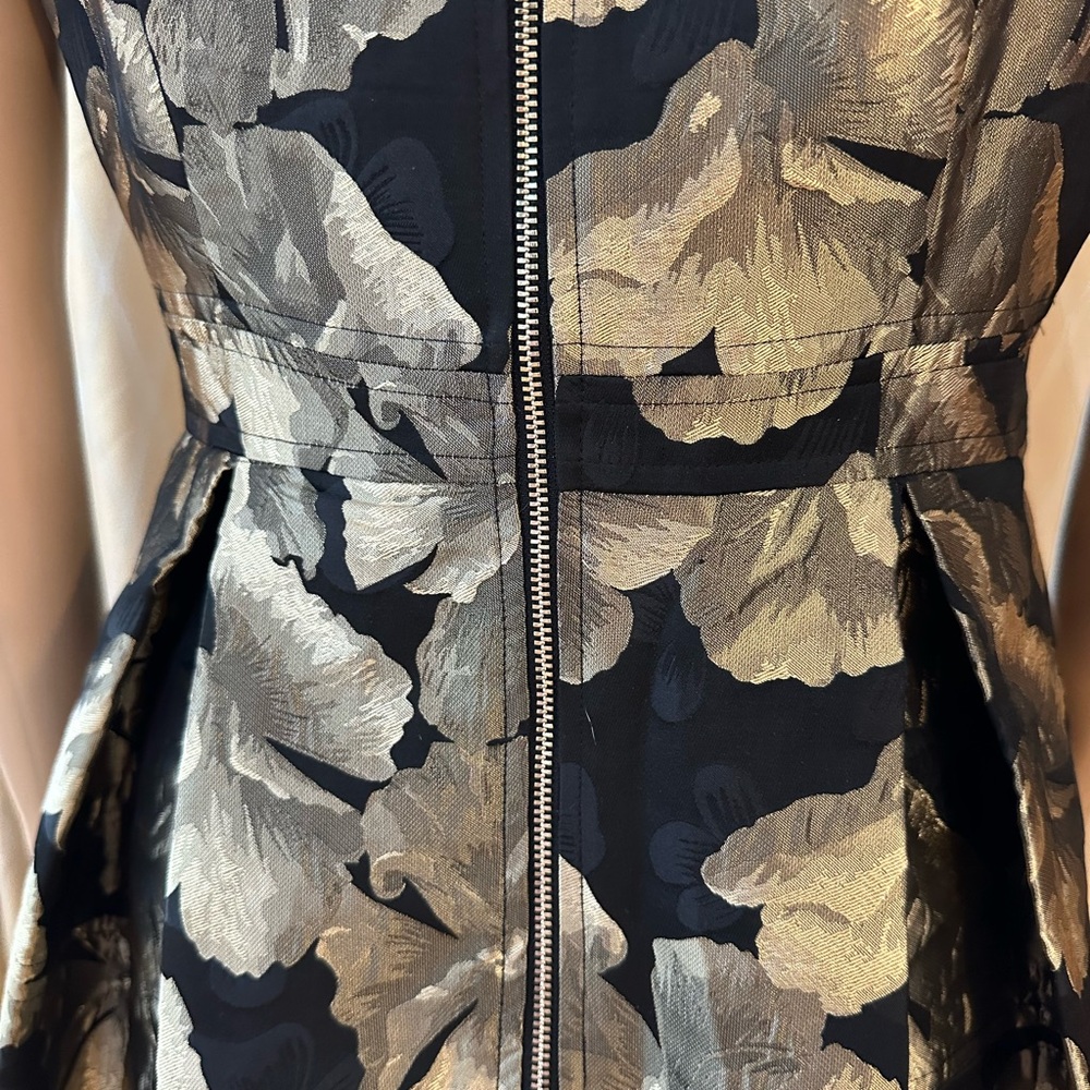Elegant Black and Gold Floral Dress - Picture 5 of 11